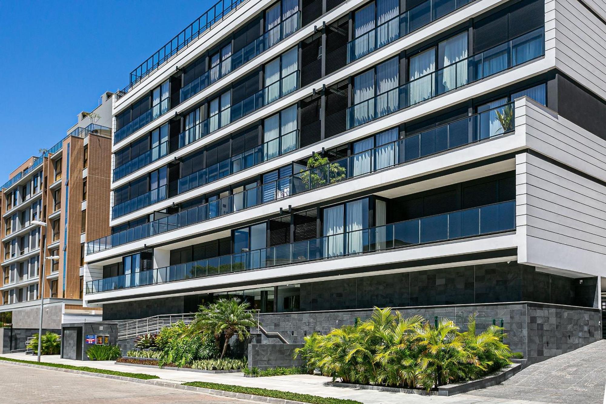 Novo, COMPLETO e Moderno em condomínio incrível no coração de Jurerê Internacional #JA15 Florianópolis Exterior foto